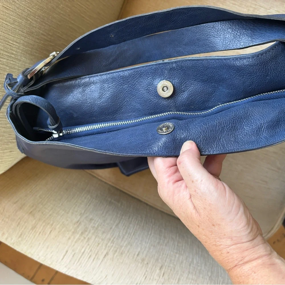 Tano Navy Leather Tote - Picture 6 of 6